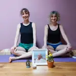 Stage de Yoga Iyengar à Coxijde avec Coralie et Amélie